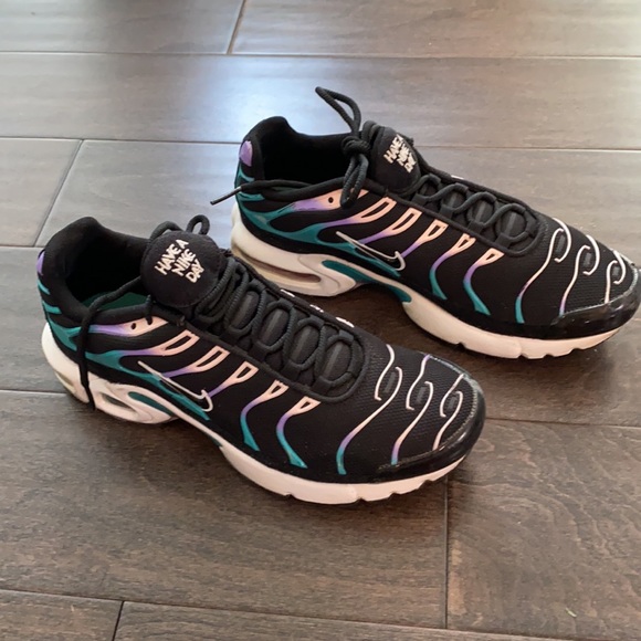 Nike AirMax Plus TN HAVE A NIKE DAY 2019 Sneakers - Picture 5 of 9